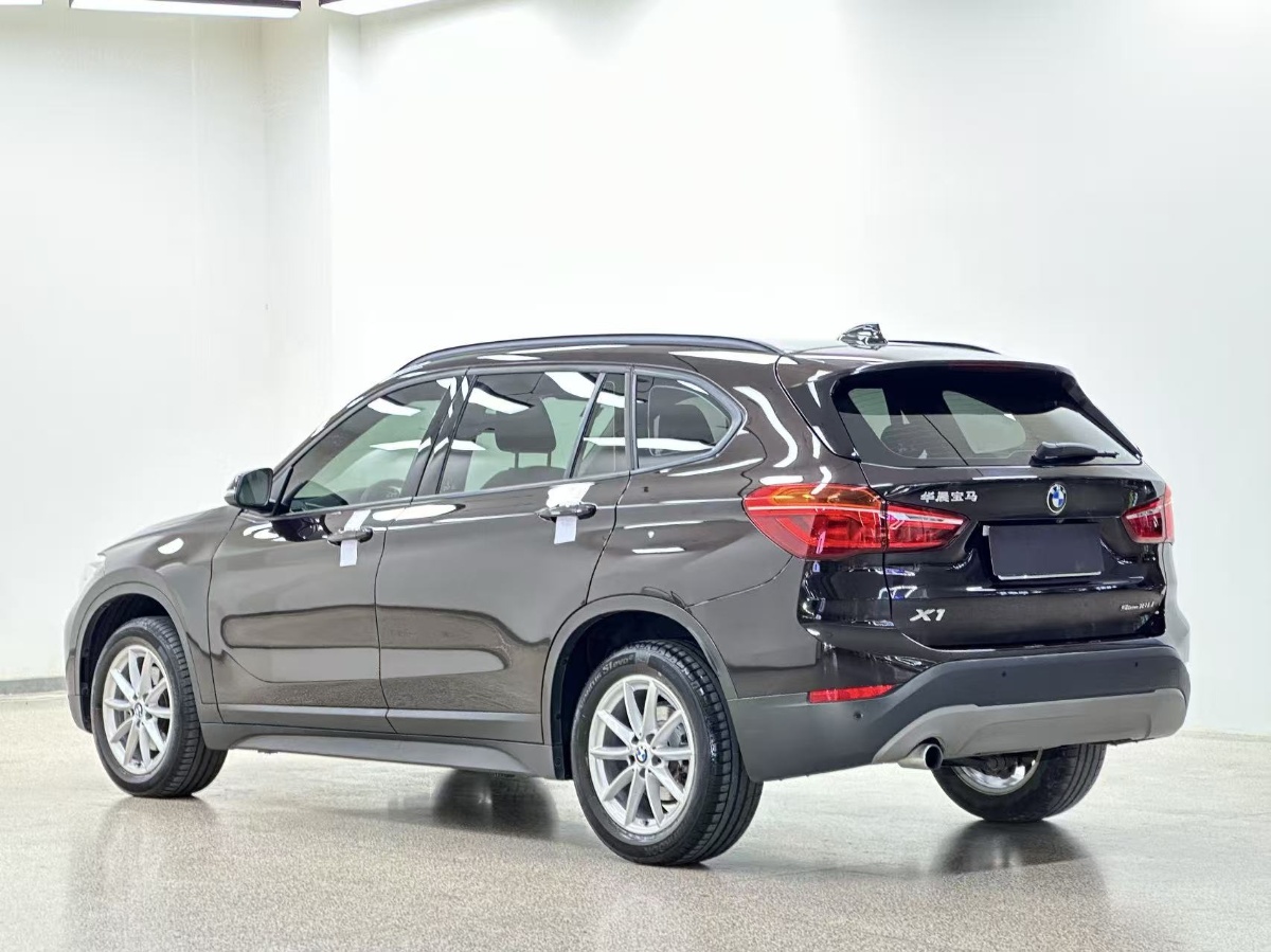 BMW X1 2019 #9 BMW X1 2019 صورة سيارة #9
