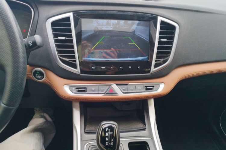 GEELY Vision X6 2019 immagine di auto #13