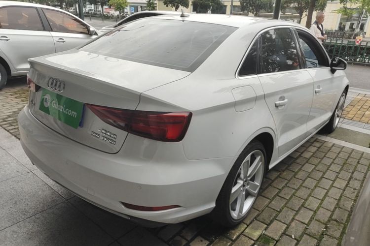 Audi A3 2018 imagen de coche #7