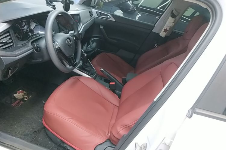 Volkswagen Polo 2021 car image #15