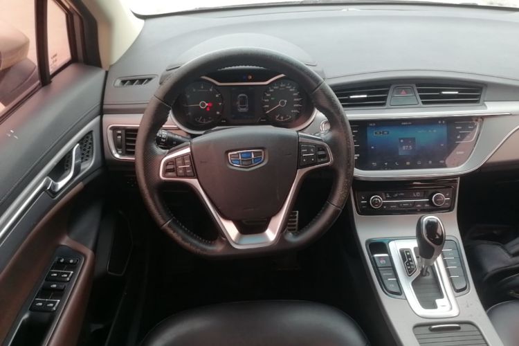 GEELY Emgrand GS 2018 car image #11