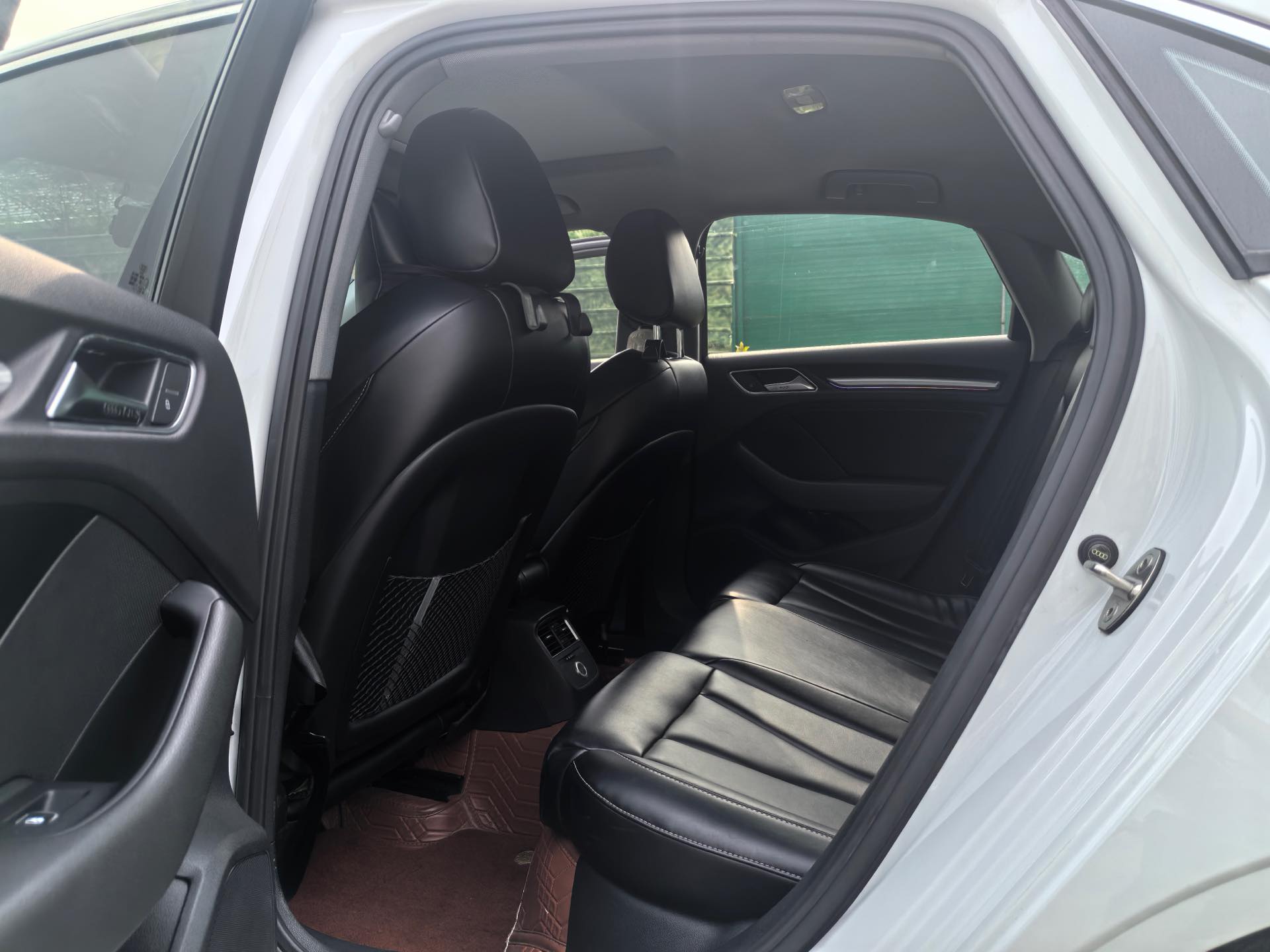 2019 immagine di auto #5