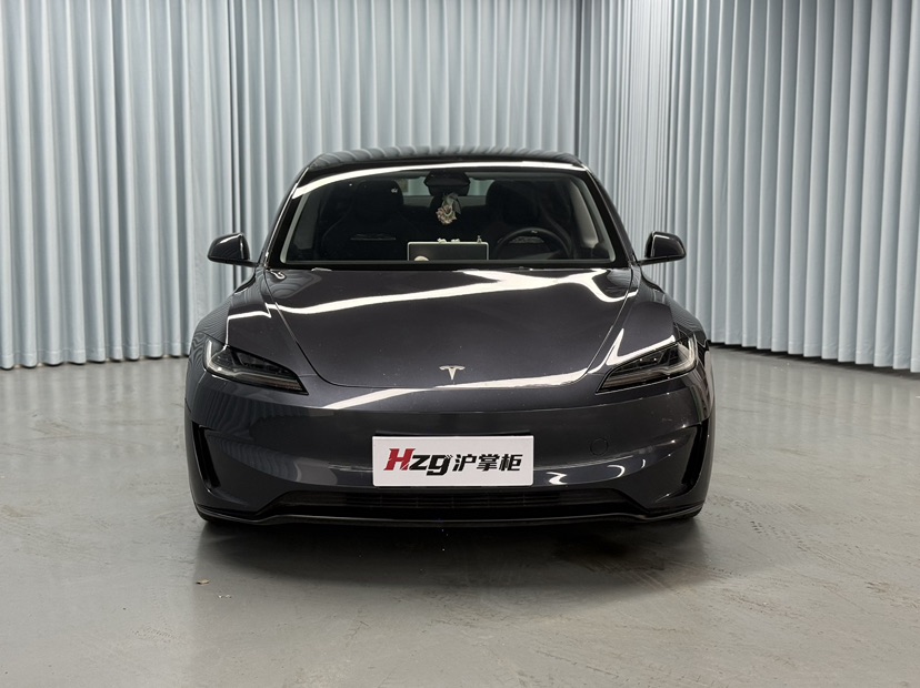 Tesla Model 3 2024 car image #2