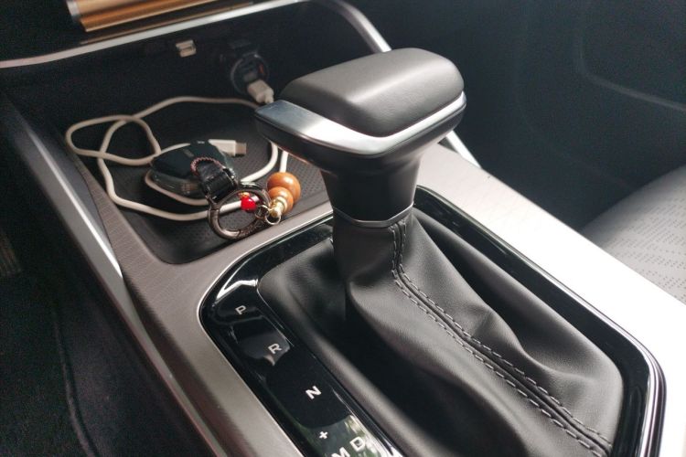 GEELY Emgrand 2022 immagine di auto #18