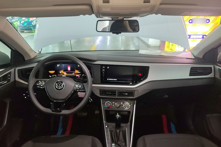 Volkswagen Polo 2023 #10 Volkswagen Polo 2023 صورة سيارة #10