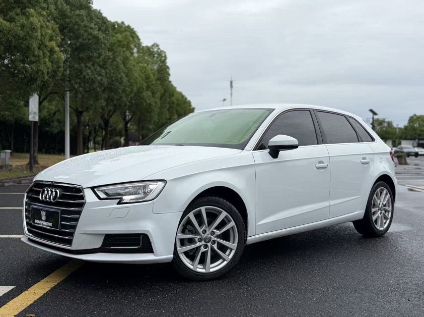 Audi A3 2020 car image #3