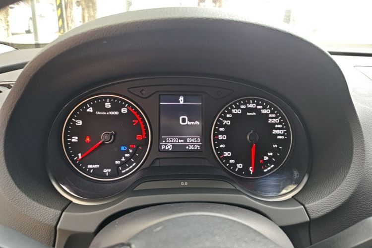 Audi A3 2019 car image #12