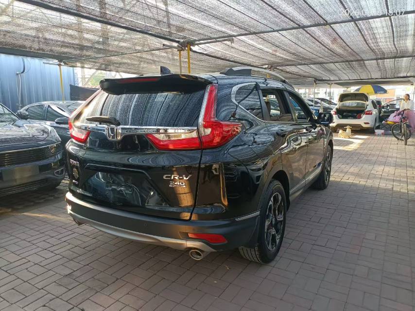 Honda CR-V 2017 изображение автомобиля #8
