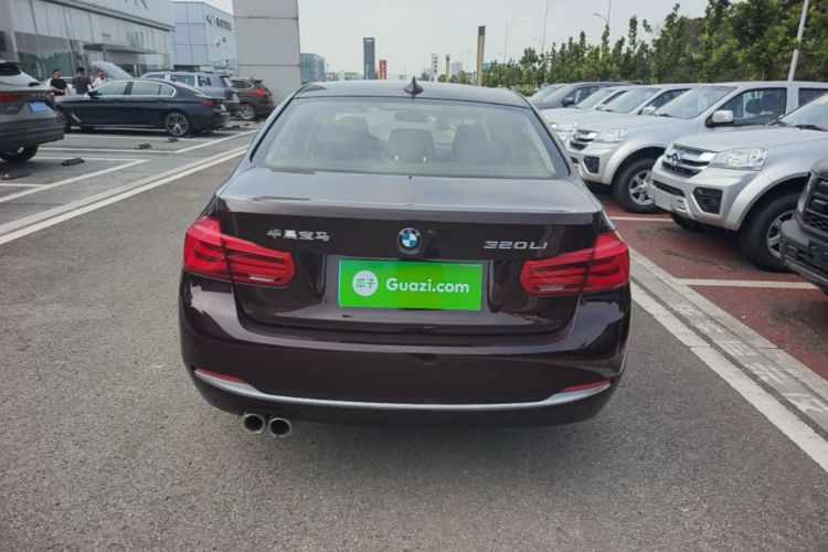 BMW 3 Series 2018 #6 BMW 3 Series 2018 immagine di auto #6