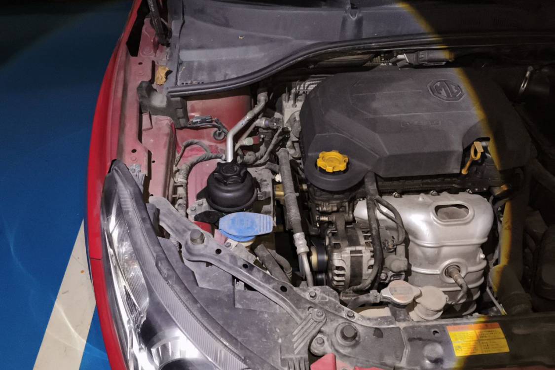 MG 5 2014 car image #11