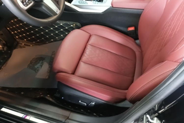 BMW 3 Series 2024 car image #15