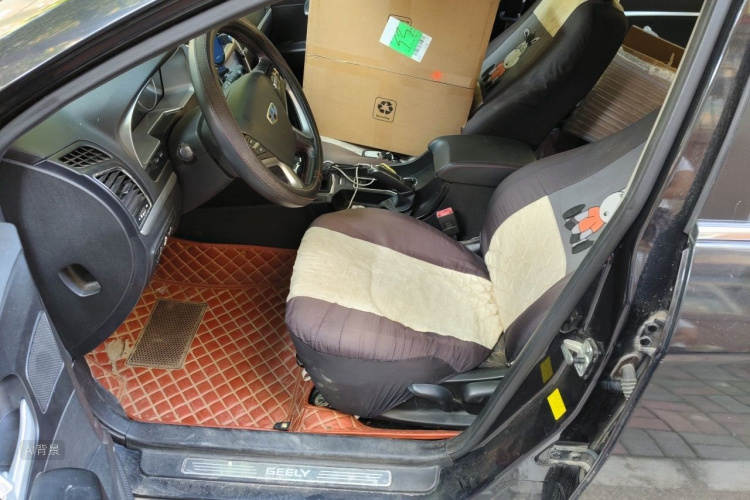GEELY Emgrand 2015 car image #18