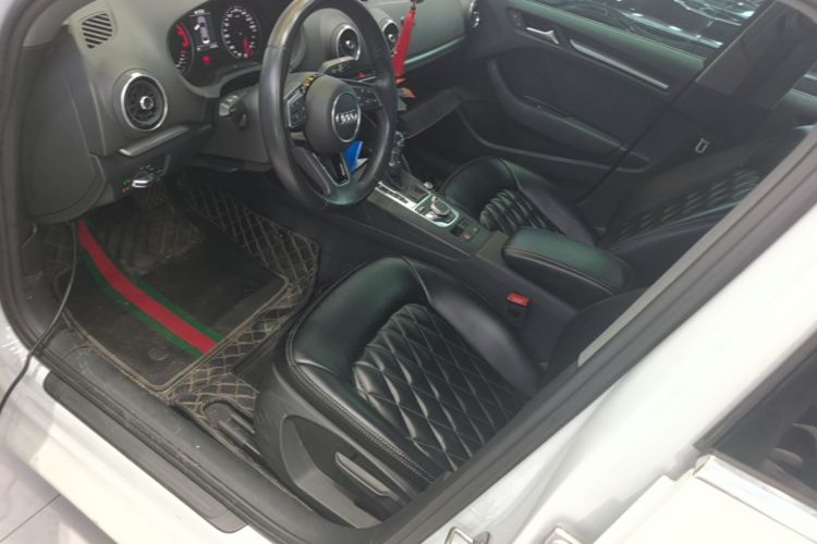 Audi A3 2019 car image #15