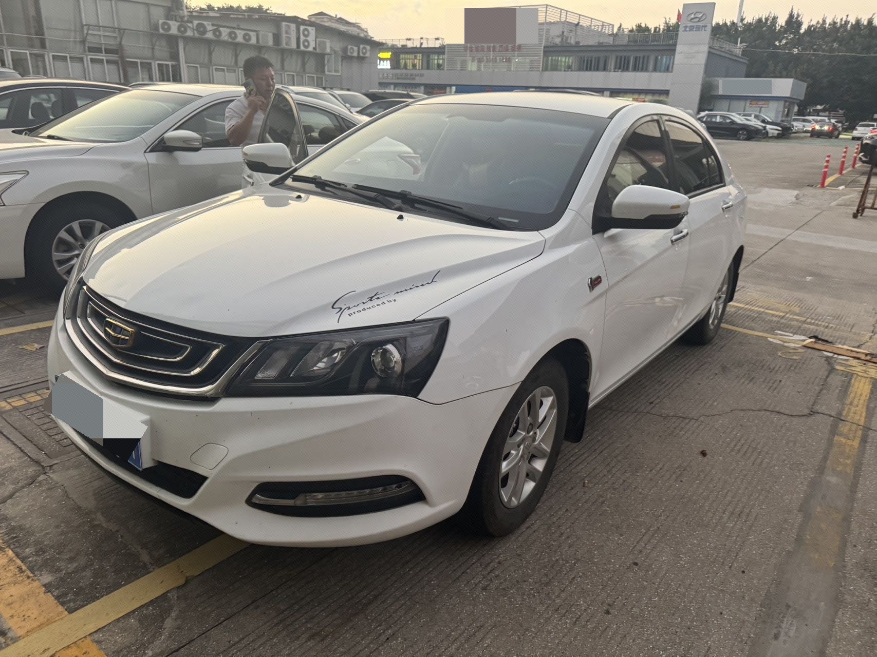 GEELY Emgrand 2018 GEELY Emgrand 2018 immagine di auto