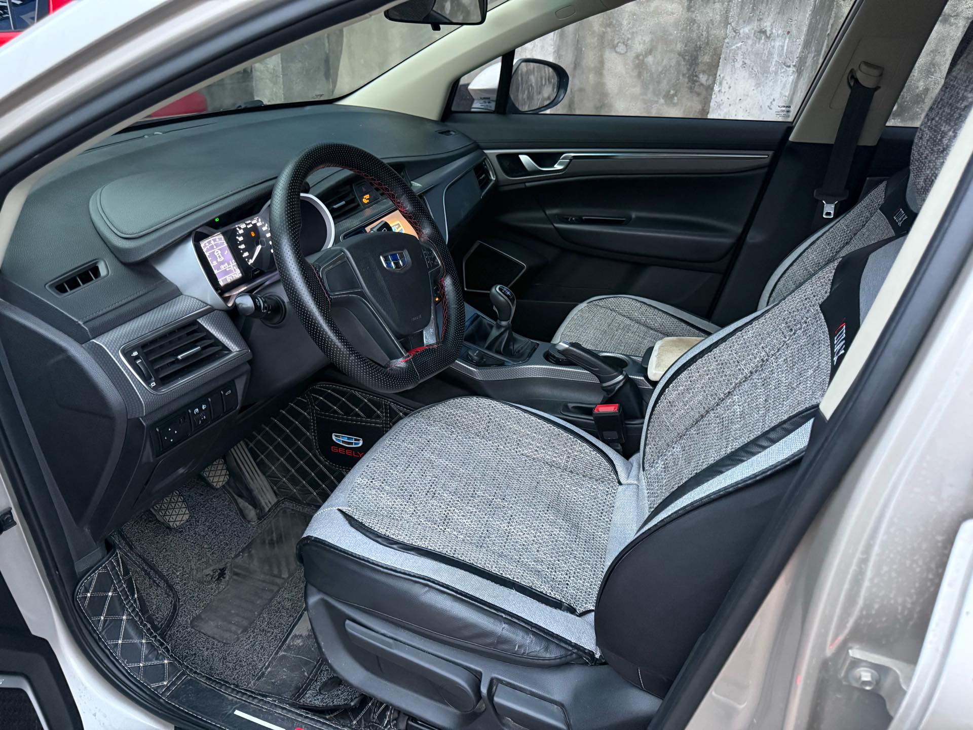 GEELY Emgrand GS 2017 #8 GEELY Emgrand GS 2017 صورة سيارة #8