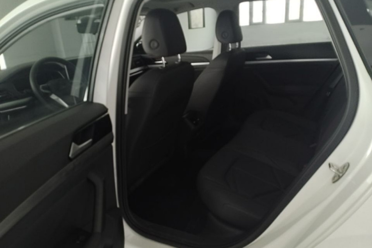Volkswagen Lavida 2024 car image #19