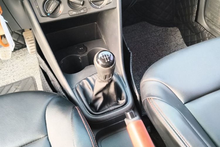Volkswagen Polo 2017 #14 Volkswagen Polo 2017 car image #14