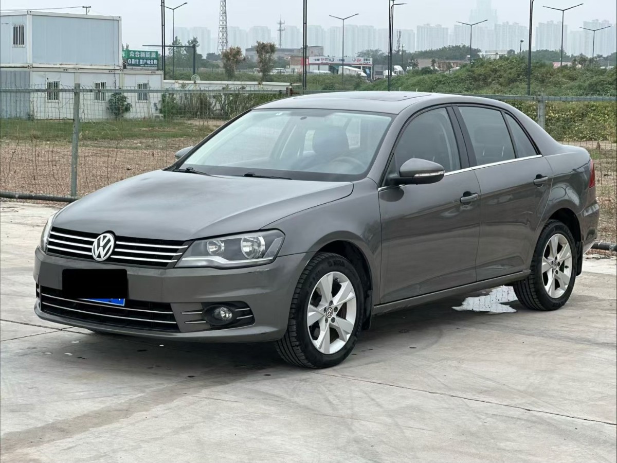 Volkswagen Bora 2015 Volkswagen Bora 2015 immagine di auto