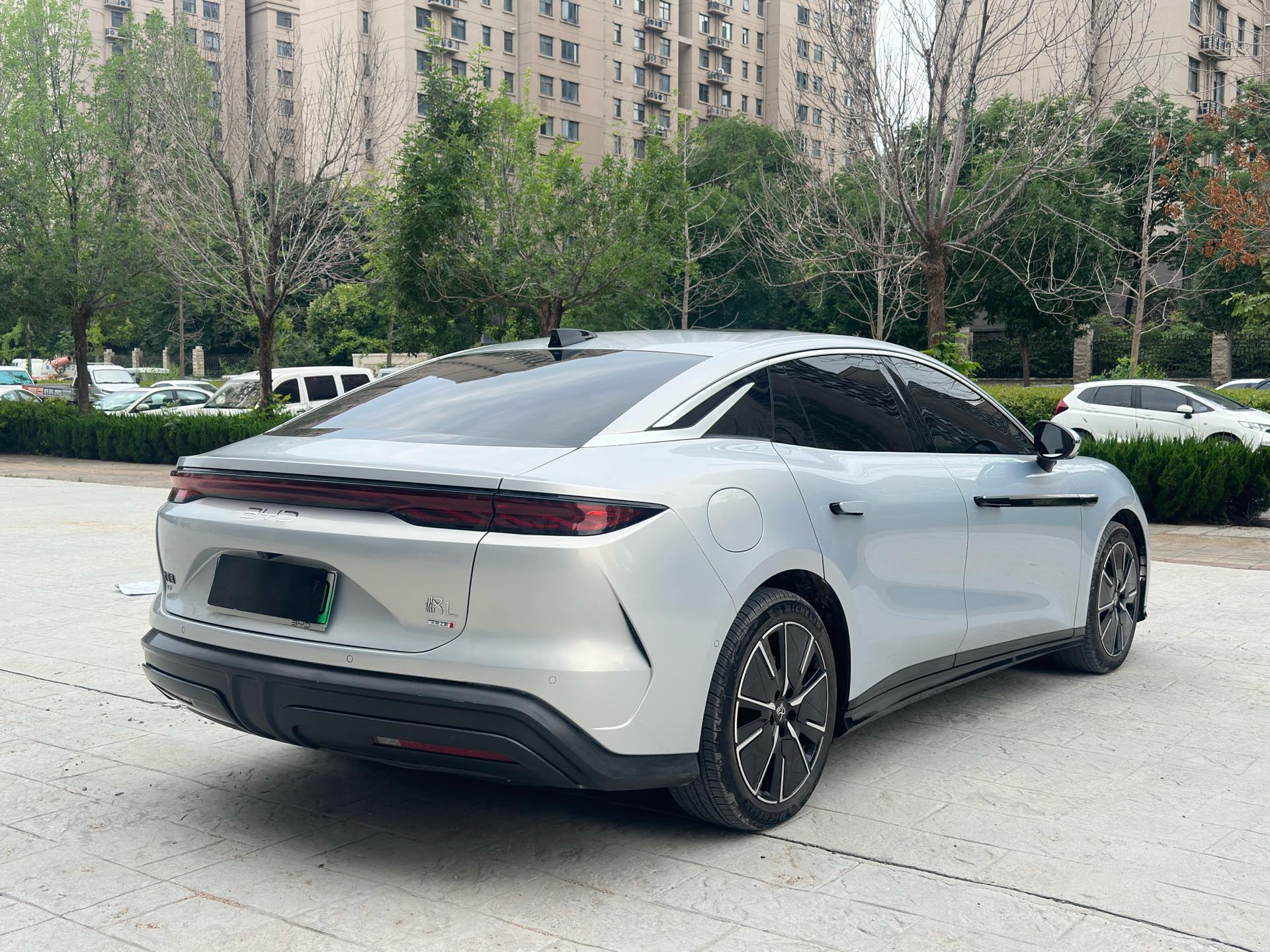 BYD HanL 2025 #3 BYD HanL 2025 صورة سيارة #3