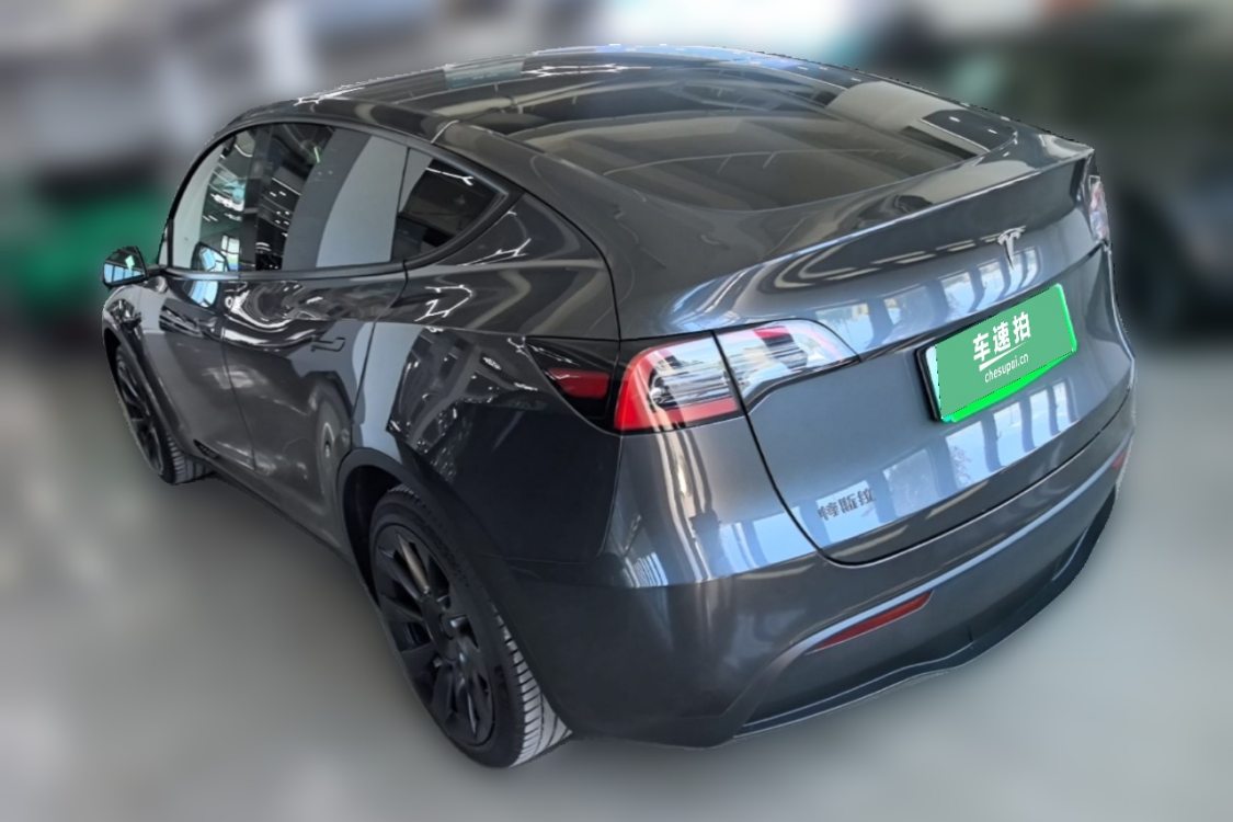 Tesla Model Y 2024 #3 Tesla Model Y 2024 car image #3