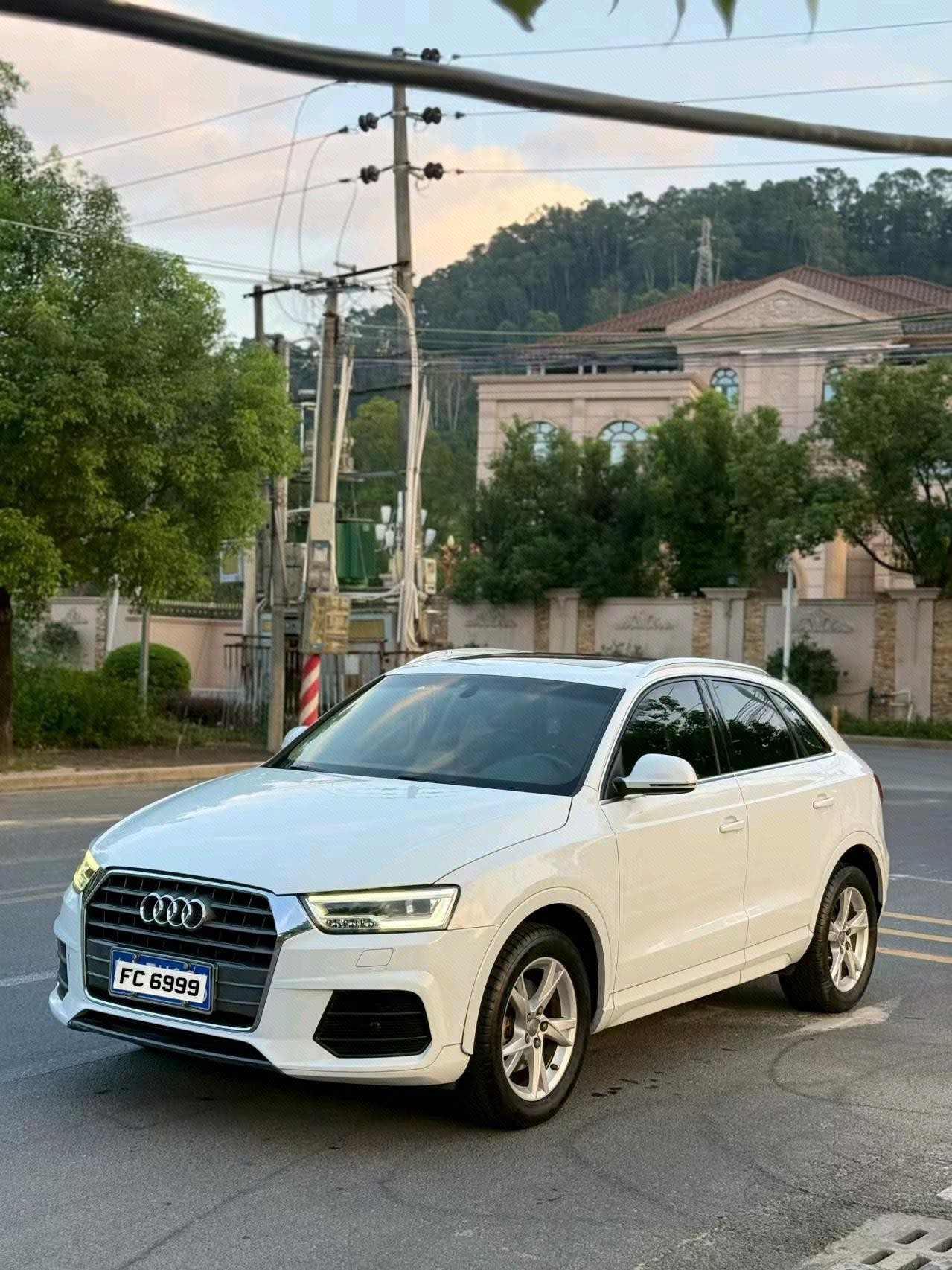 2018 2018 car image