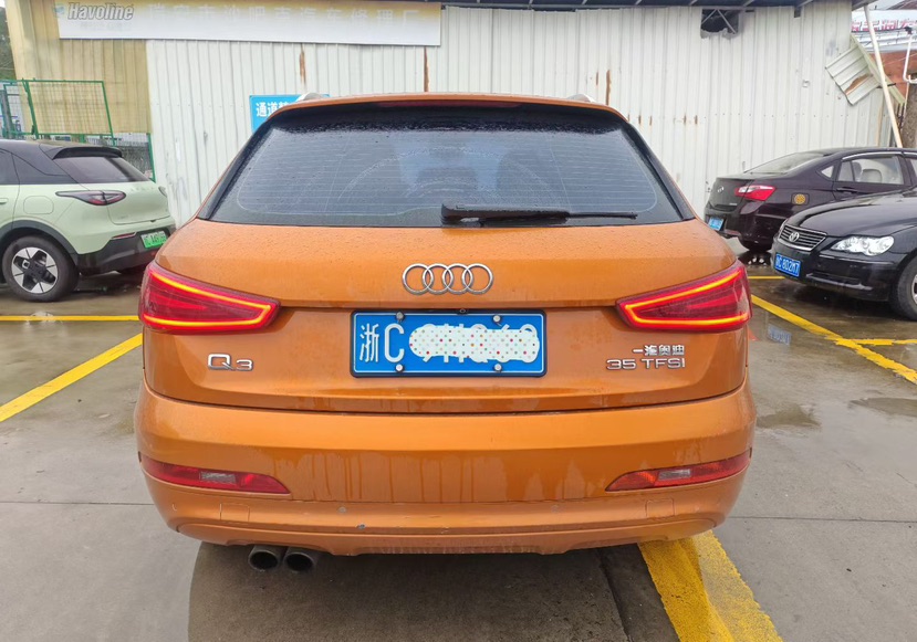 Audi Q3 2014 car image #8