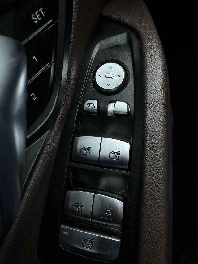 BMW 3 Series 2023 car image #15