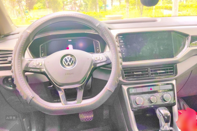 Volkswagen T-Cross 2021 car image #12