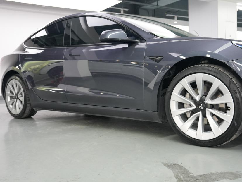 Tesla Model 3 2021 car image #9