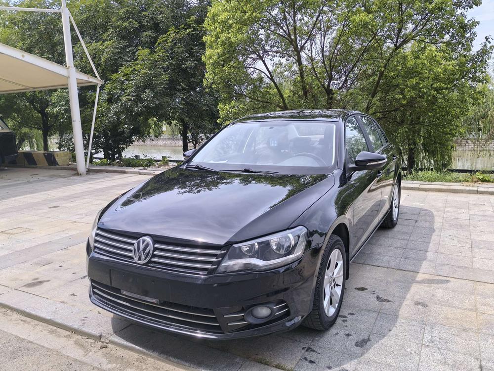 Volkswagen Bora 2015 car image 