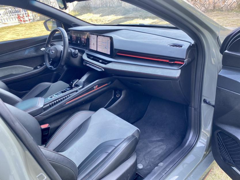 GEELY Binray 2022 car image #14