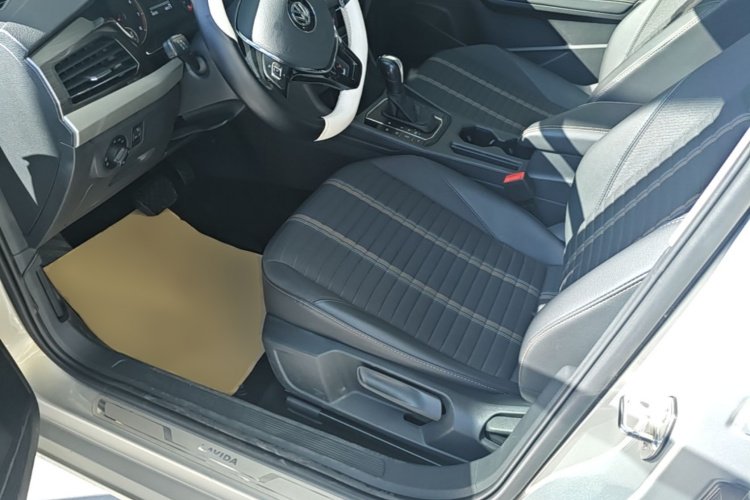 Volkswagen Lavida 2020 #15 Volkswagen Lavida 2020 car image #15