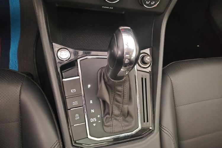 Volkswagen Lavida 2019 #14 Volkswagen Lavida 2019 car image #14