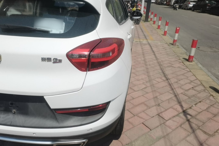 GEELY Emgrand GS 2018 car image #8