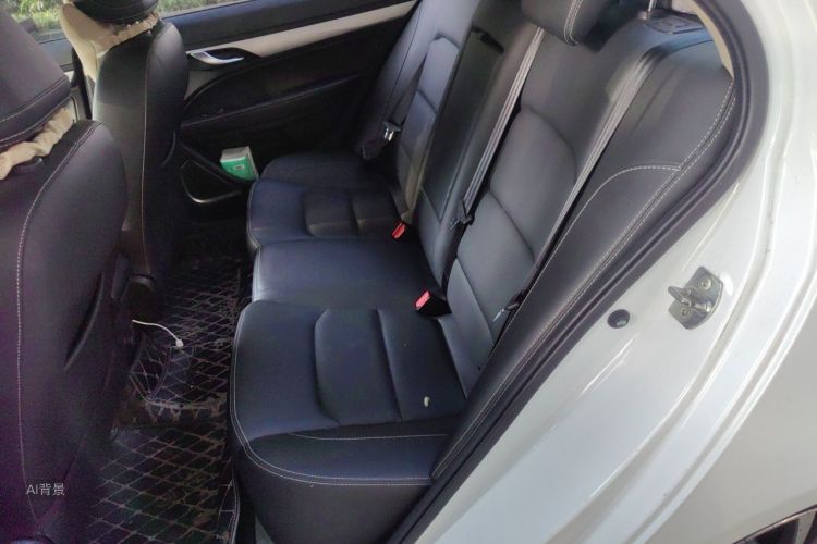 GEELY Emgrand 2018 car image #19