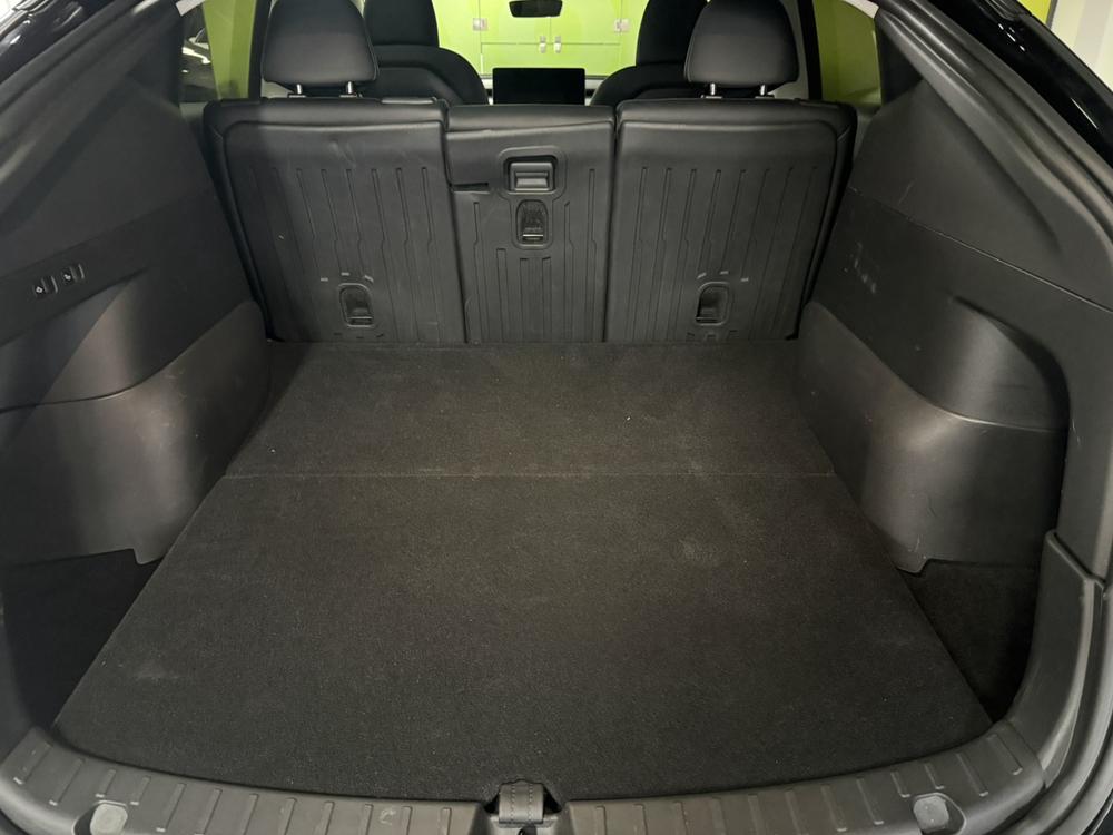 Tesla Model Y 2024 immagine di auto #16