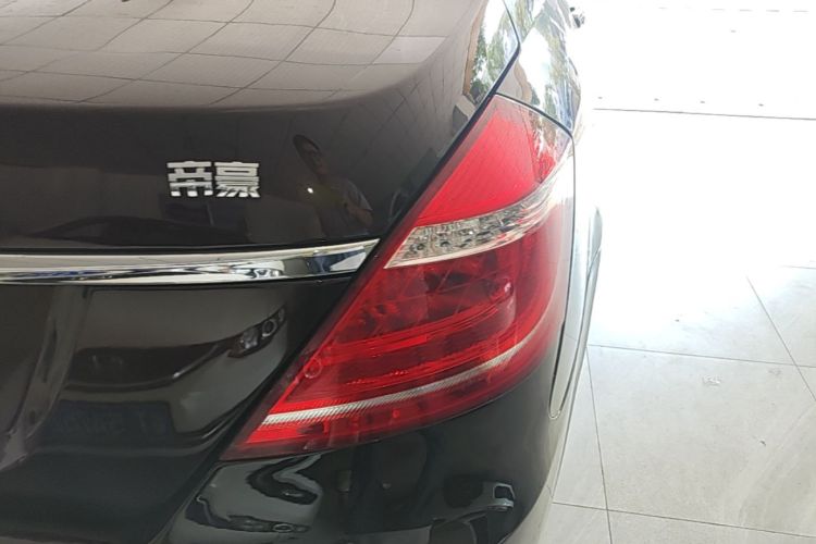 GEELY Emgrand 2015 #8 GEELY Emgrand 2015 car image #8