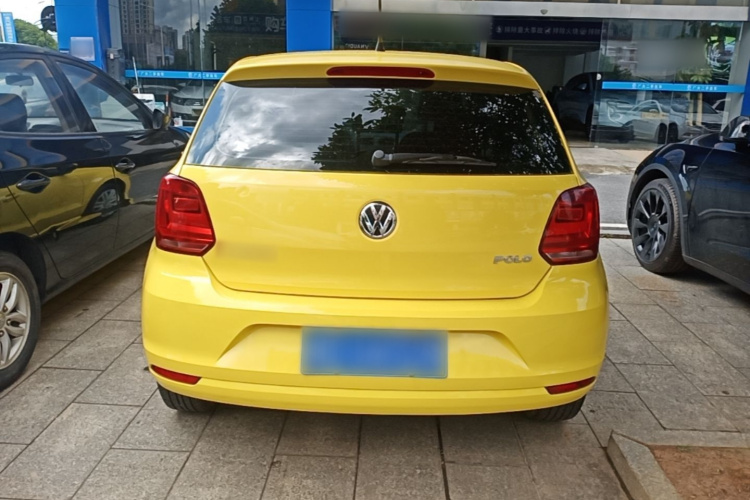 Volkswagen Polo 2017 car image #6