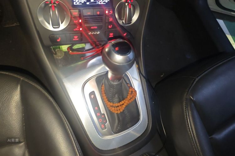 Audi Q3 2015 #16 Audi Q3 2015 car image #16