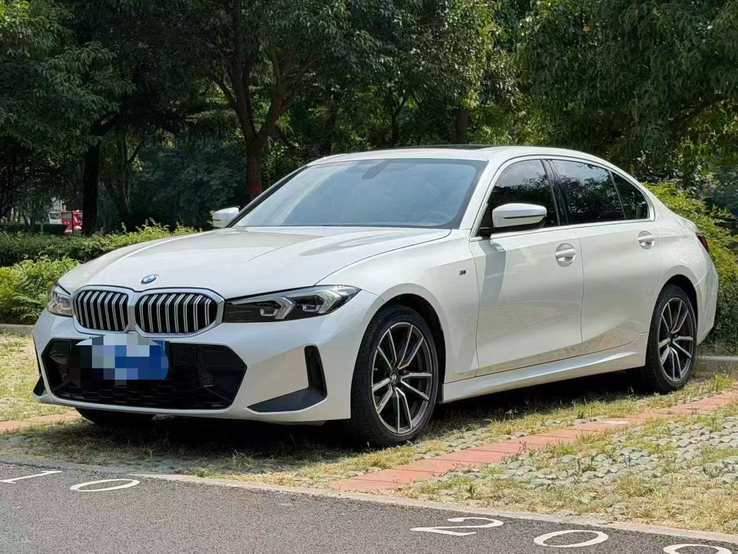 BMW 3 Series 2023 car image #2