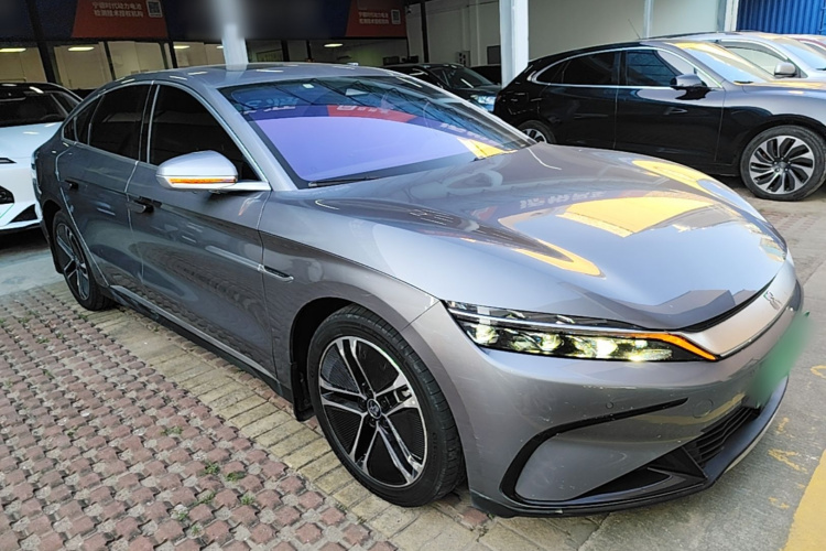 BYD Han 2023 car image #4