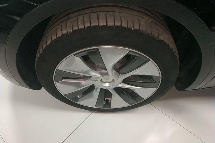 Tesla Model Y 2022 #9 Tesla Model Y 2022 immagine di auto #9