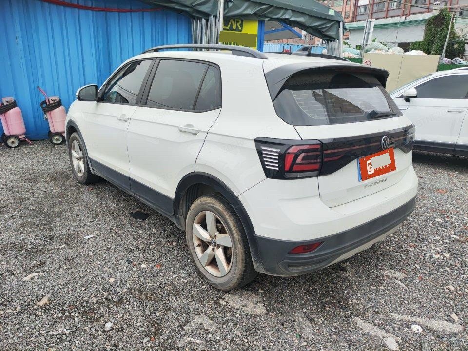 Volkswagen T-Cross 2024 car image #5