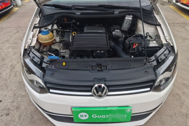 Volkswagen Polo 2017 car image #20