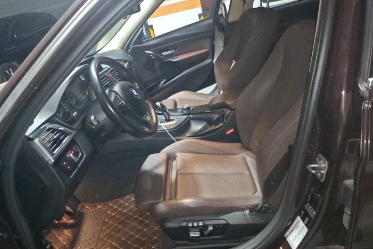 BMW 3 Series 2018 #19 BMW 3 Series 2018 car image #19