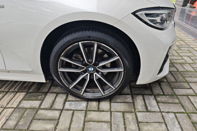 BMW 3 Series 2021 #9 BMW 3 Series 2021 car image #9
