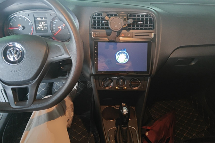 Volkswagen Polo 2019 #10 Volkswagen Polo 2019 car image #10