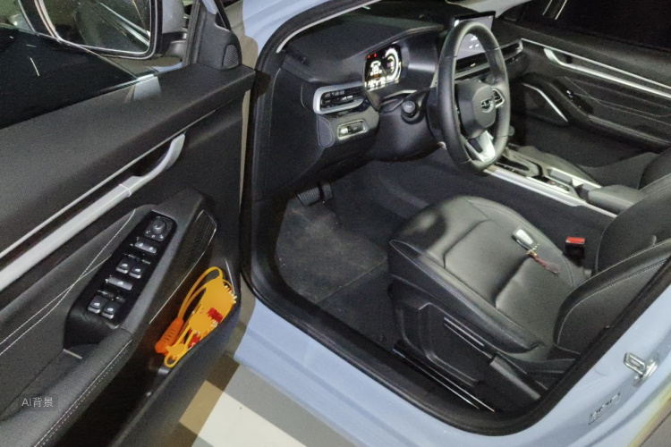 GEELY Emgrand 2024 изображение автомобиля #18