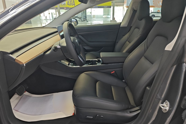 Tesla Model 3 2020 #19 Tesla Model 3 2020 car image #19