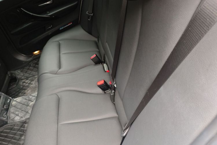 BMW 3 Series 2019 image de voiture #14